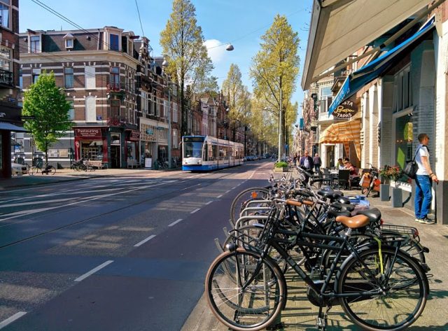 amsterdam tram