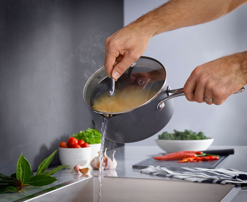 Curtis Stone creates high quality Cook with Curtis cookware for Aussie  chefs