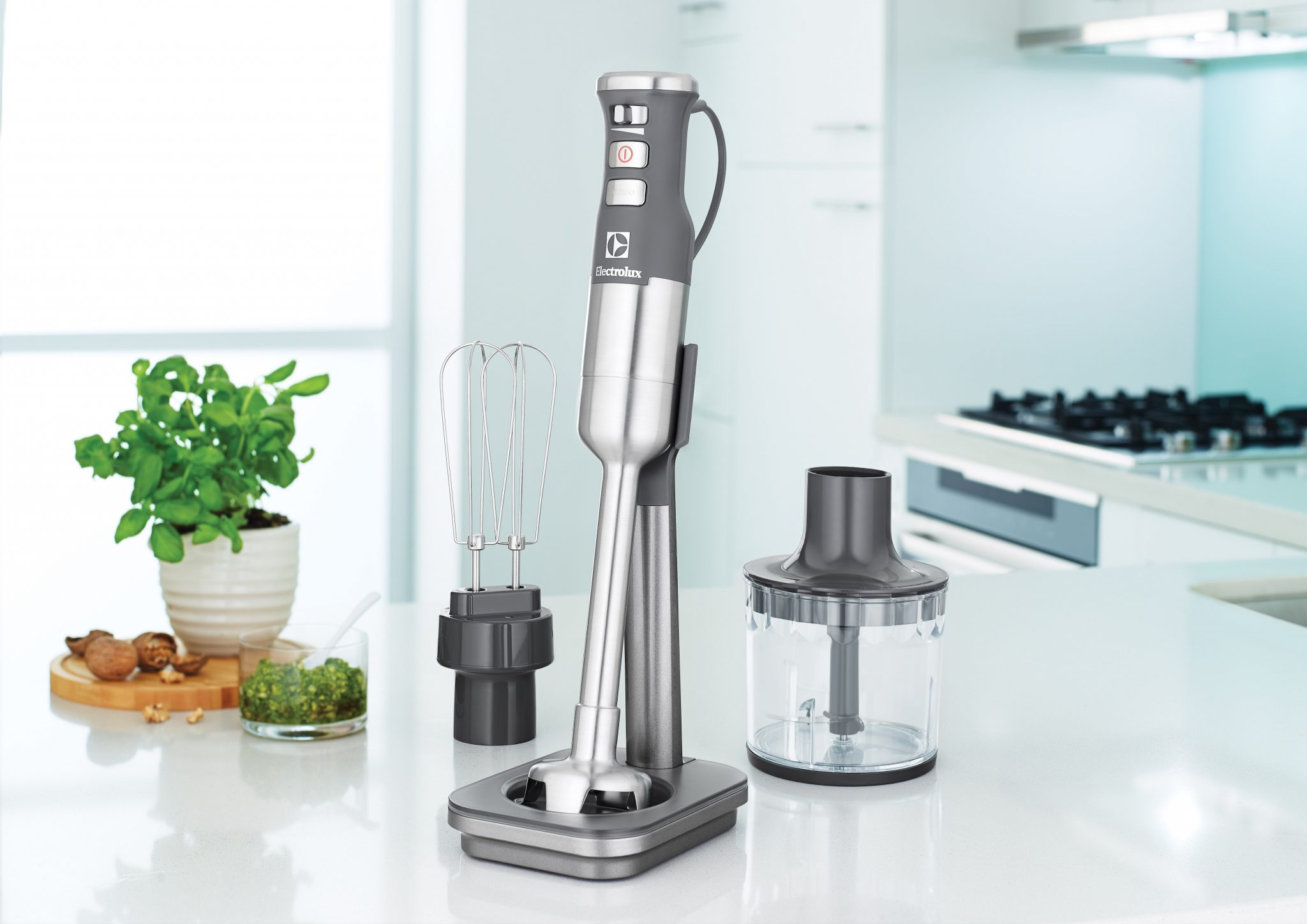 Electrolux Master 9 Multi Blender on Vimeo