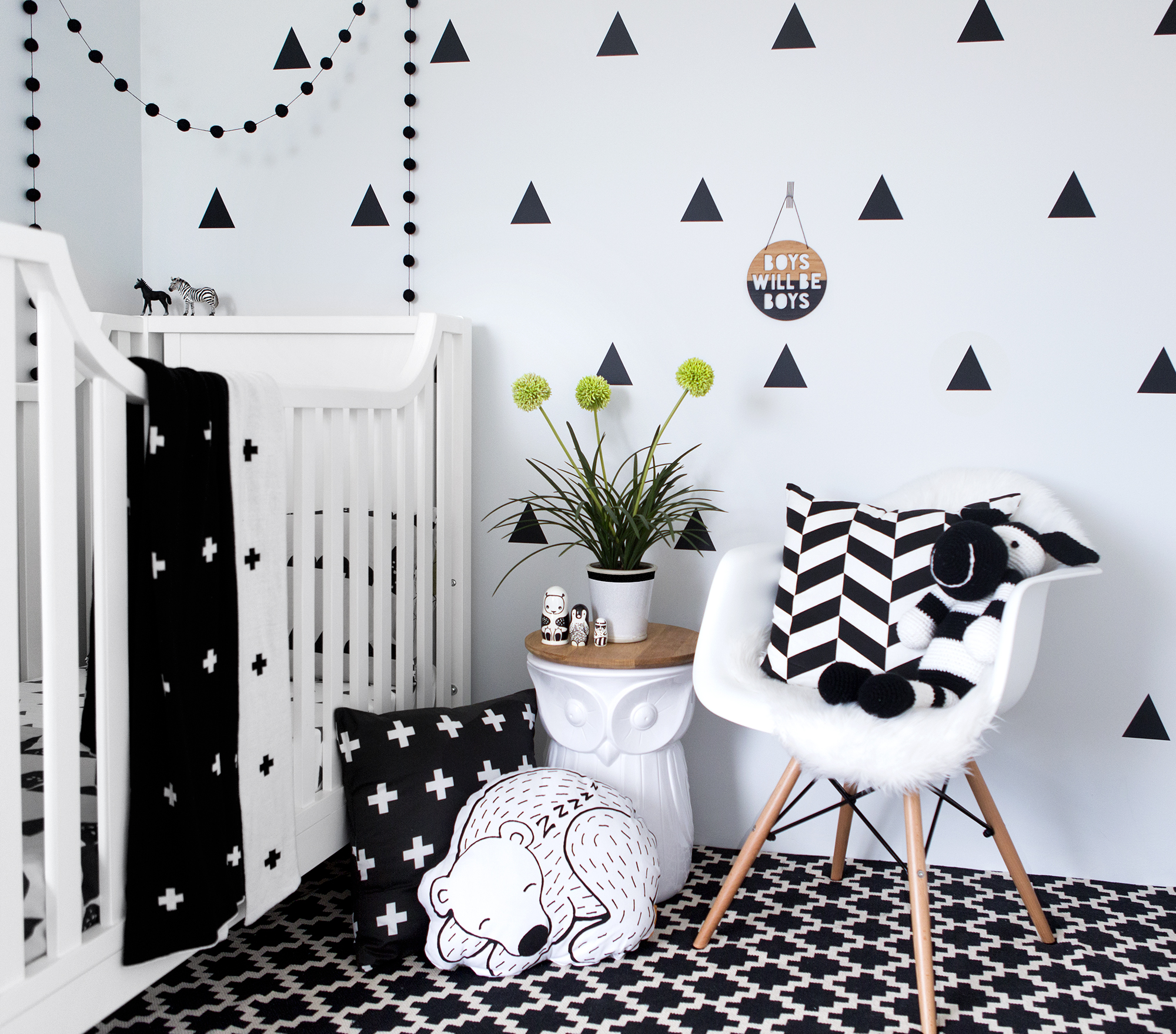 Australian Nursery Ideas With Vivid Wall Decals The Interiors Addict   Chetsspace 