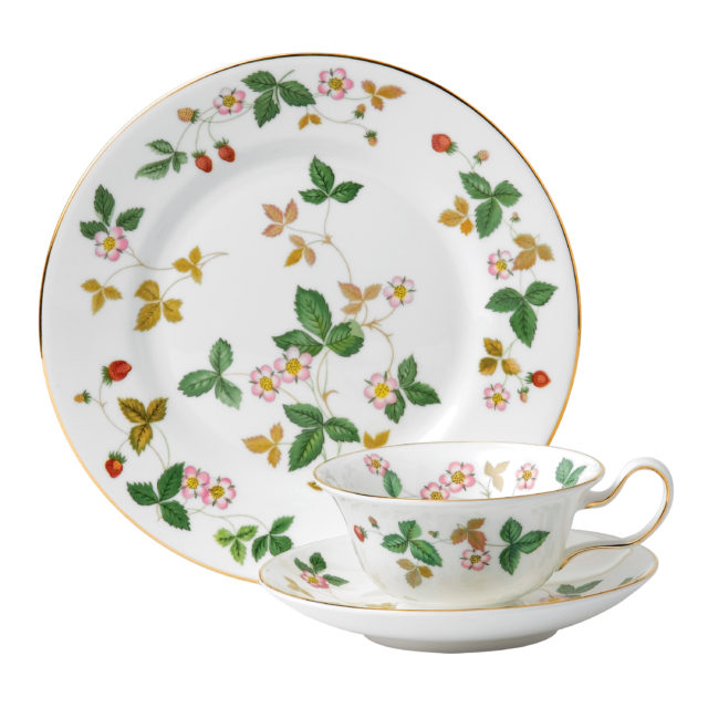 Wedgwood Wild Strawberry Teacup Saucer and Plate Set