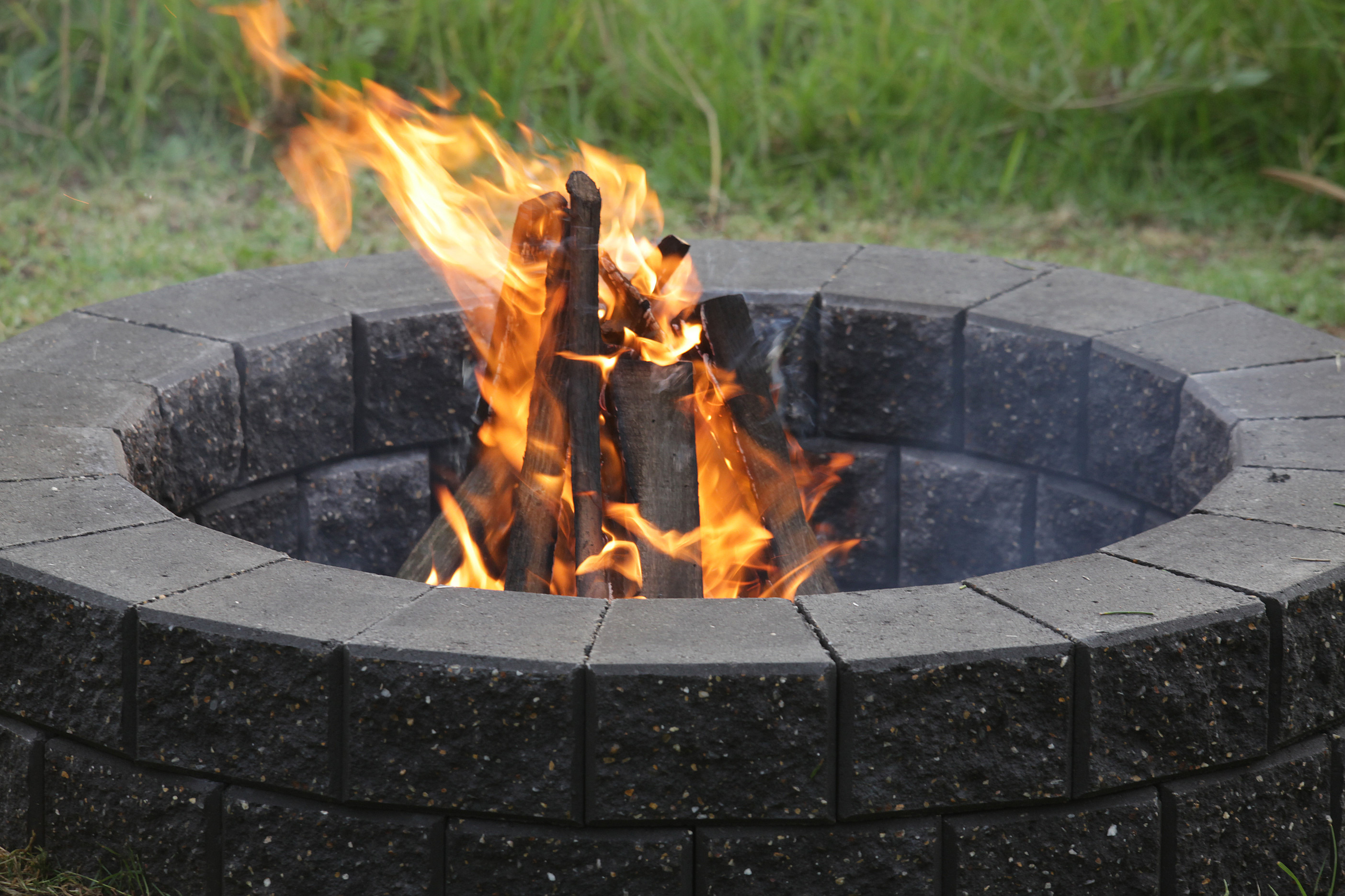 Build Your Own Fire Pit And Enjoy The, Masonry Fire Pit