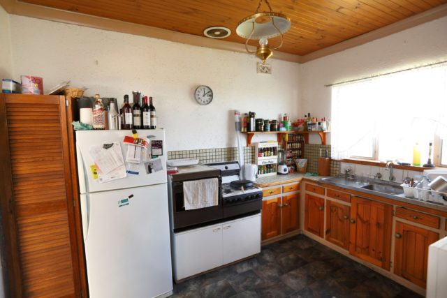 KITCHEN BEFORE (TAS ZONE)