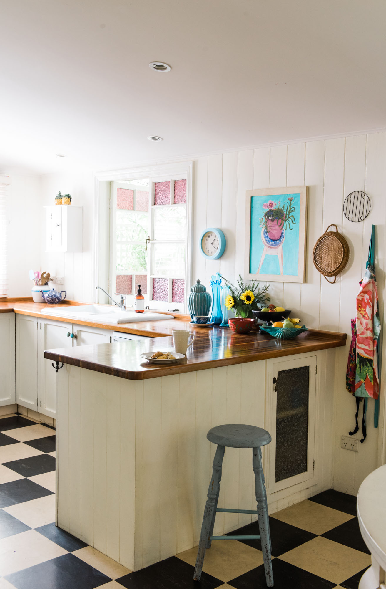 Real homes: Jenny McCown's happy and colourful Queenslander - The ...