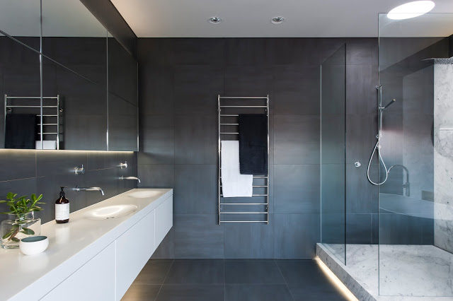 minosa-award-winning-bathroom-2015-grey-monochrome-marble-walls0corian-basin-broadware-gessi-gubi-mirror-wow-bathroom-ensuite-01 (2)