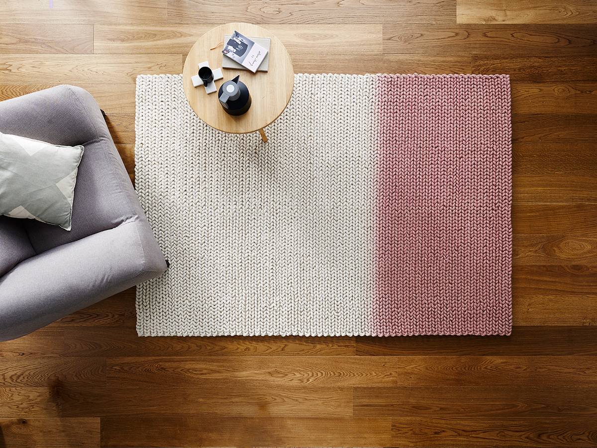 Win a rug in 7 with Carpet Court & Darren Palmer The