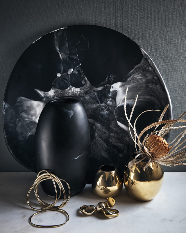 Dinosaur_Designs_Black_Marble_Hugh_Stewart_Homewares_Jewellery_Black_Brass