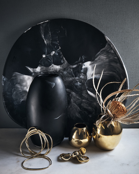 Dinosaur_Designs_Black_Marble_Hugh_Stewart_Homewares_Jewellery_Black_Brass