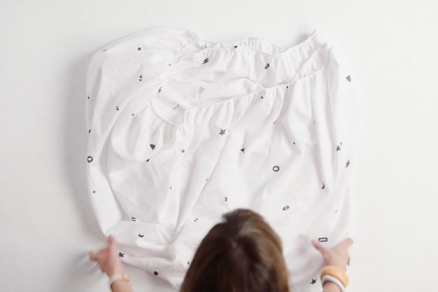How-to-fold-a-fitted-sheet-hunting-for-george-12