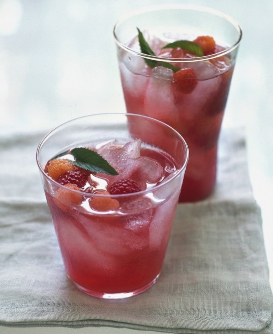 minted-hibiscus-raspberry-iced-tea