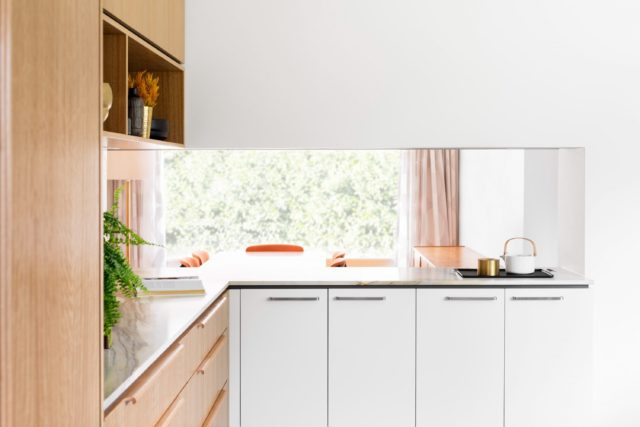 cantilever-interiors_custom-kitchen_beach-rd_photo-credit-martina-gemmola-styling-ruth-welsby_017