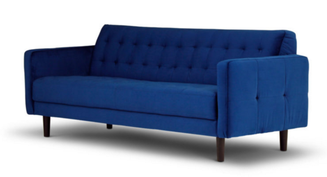 Lounge Lovers' Harriett velvet sofa. Click for more info.