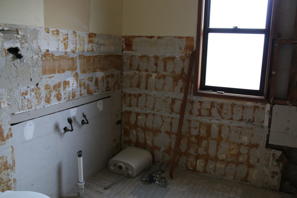 The Rapid Renovation Challenge - Complete bathroom overhaul