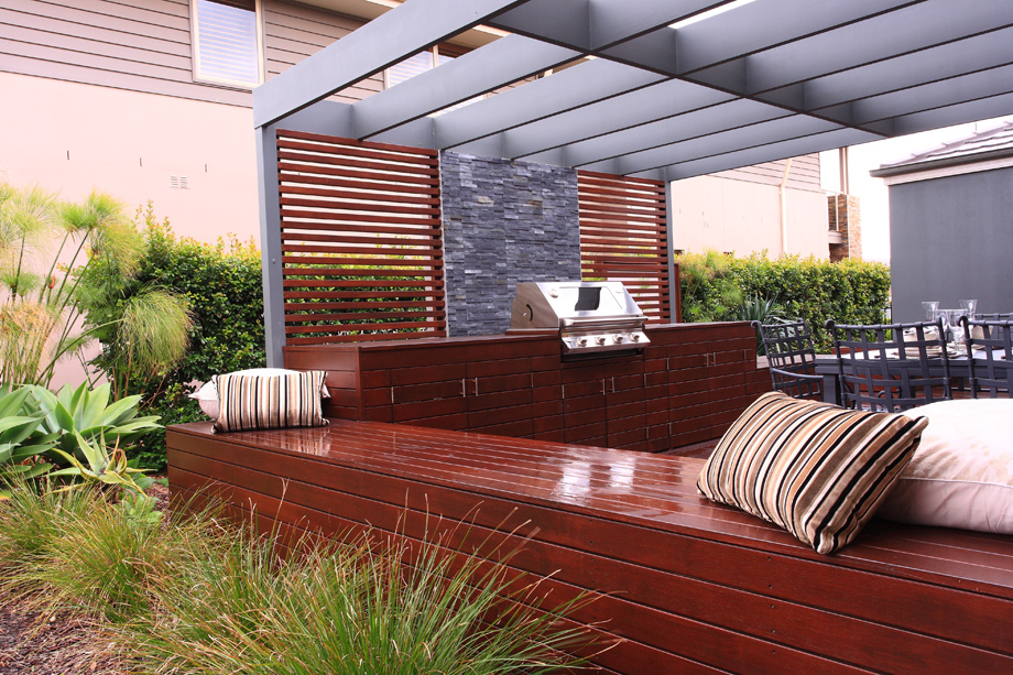 How to create the perfect outdoor room