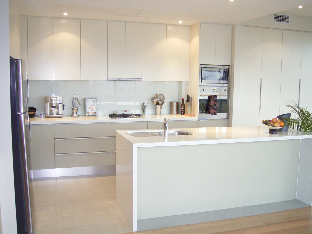 4 Reasons Why You Should Consider A Flat Pack Kitchen The Interiors Addict