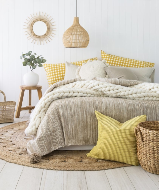 Gingham pillowslip in mustard