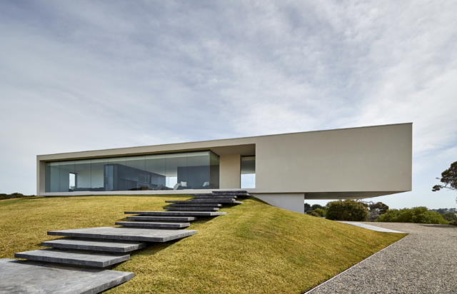 Cantilever carport