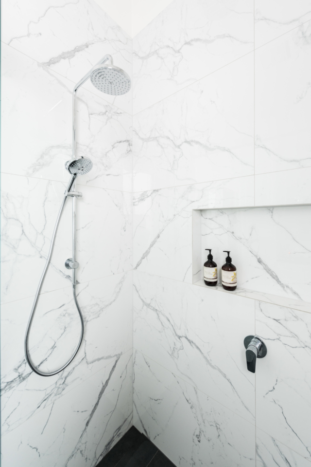 Small bathroom renovations: 9 clever design tips | The Interiors Addict