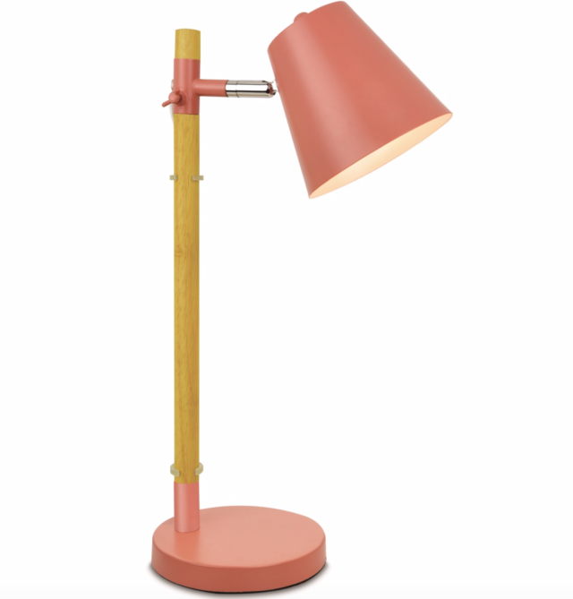 Big W lamp