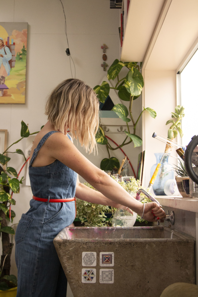 Jasmine in her studio