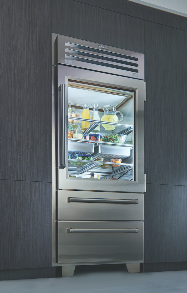 The Sub-Zero PRO Series fridge has glass doors. Image: e&s