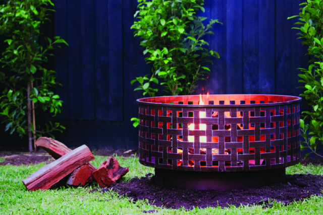 'Valley' fire pit