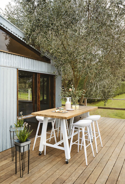 Kanto-Castor-Bar-Table-and-Saddle-Bar-Stool-White