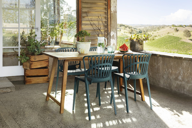 Early settler dining online room suites