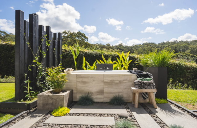 The home has a magnificent outdoor bathroom. Image: Jake Magnus