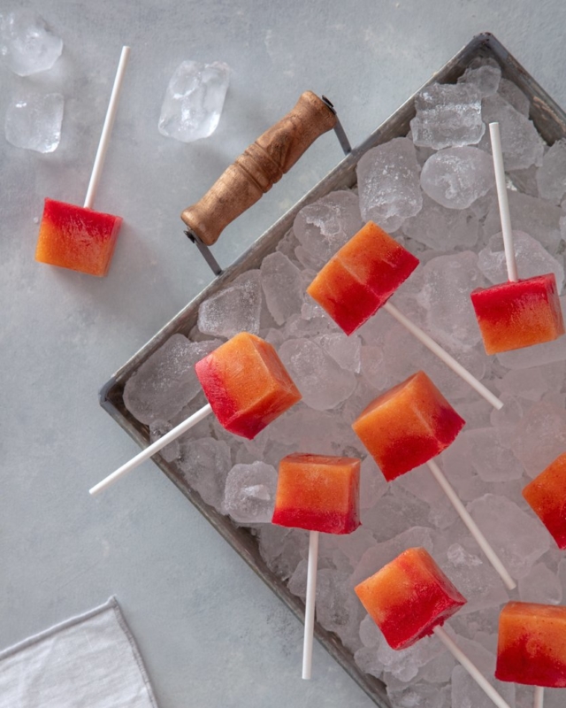 peach and raspberry ice pops