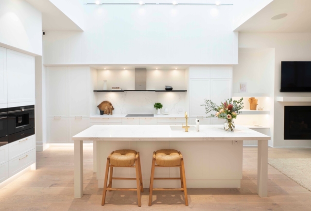 Caesarstone Empira White