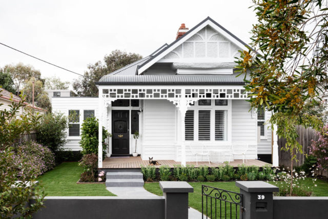 Melbourne home that explores its owner's experimental side