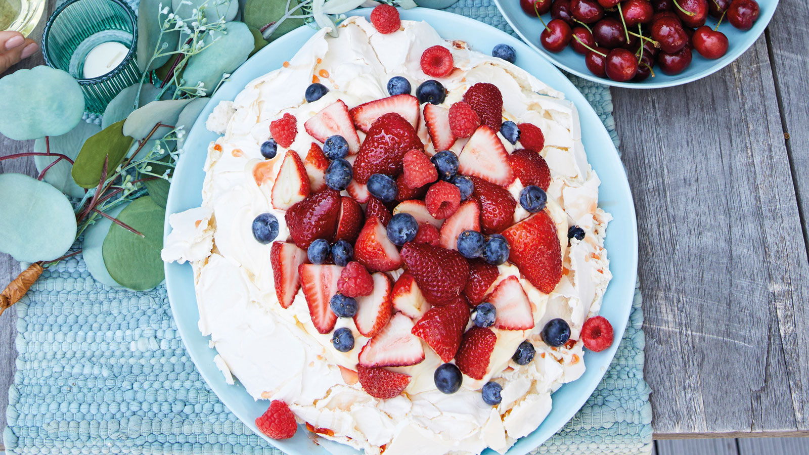 Foodie Friday Pavlova with rosé strawberry syrup The Interiors Addict