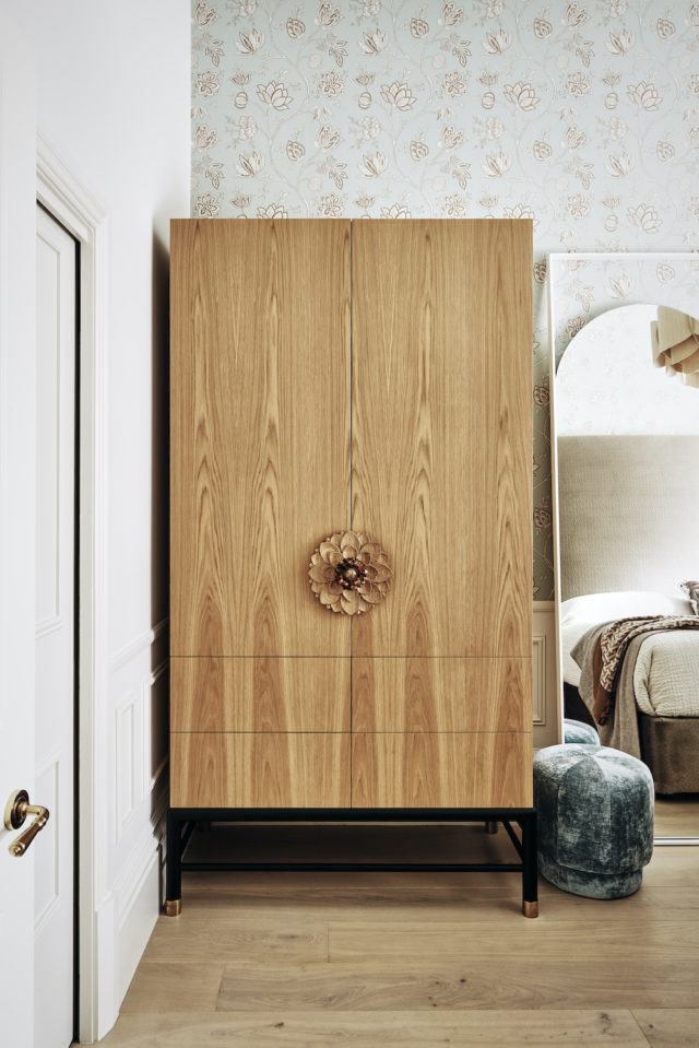 That Zuster armoire is something else!