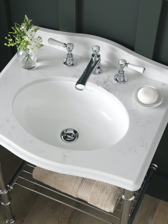 Victoria + Albert’s Metallo 61 quartz white basin