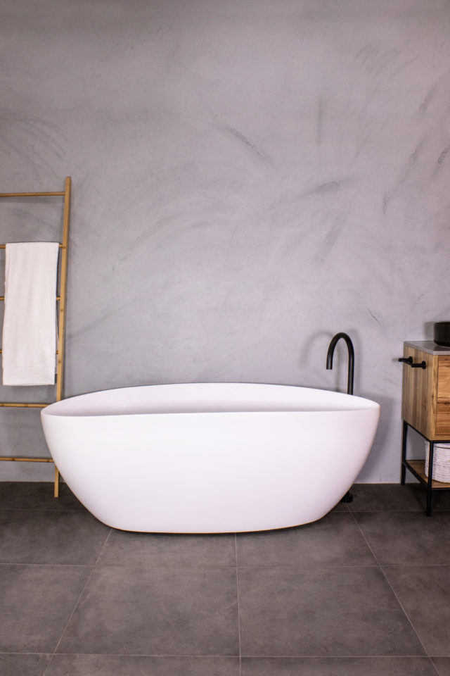 The 'Alder' bath tub