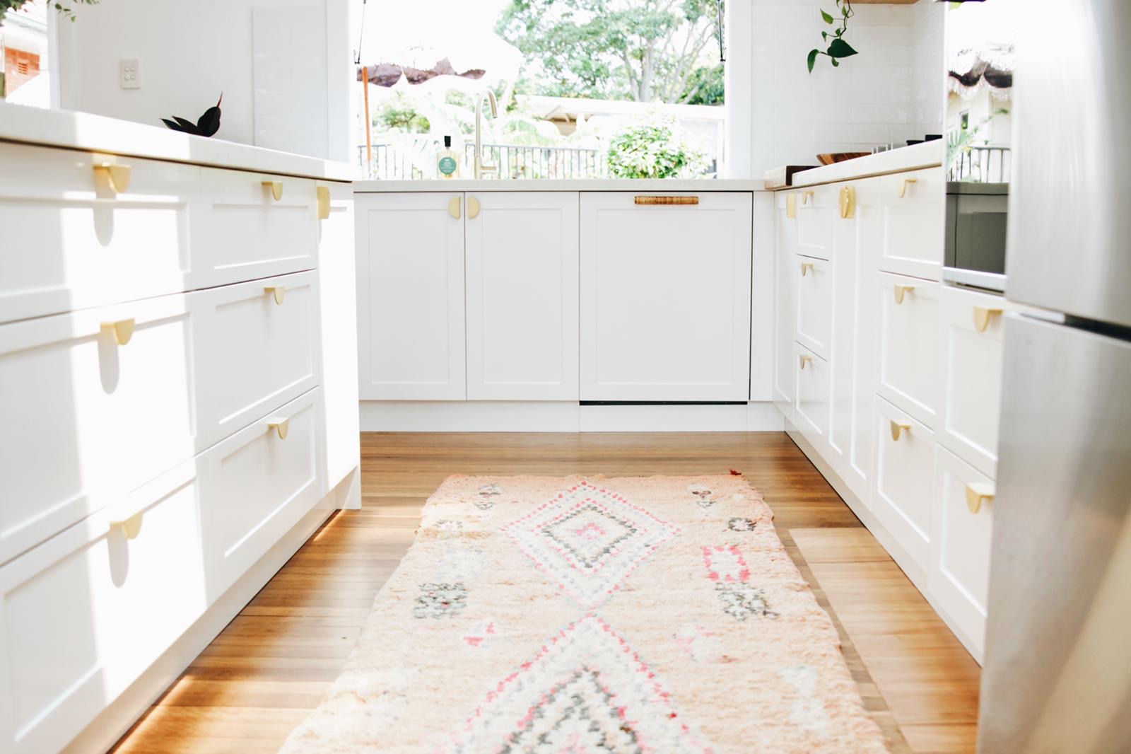 Kitchen island bench online height