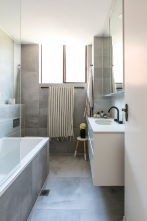 Leigh Campbell shares new bathrooms, with plenty of skincare storage ...