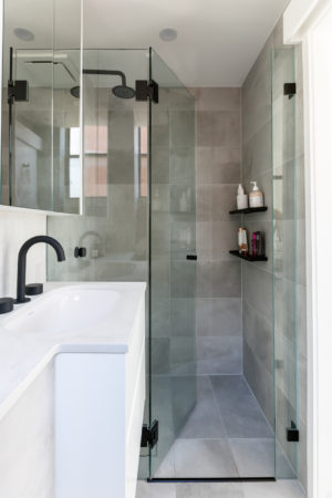 Leigh Campbell shares new bathrooms, with plenty of skincare storage ...