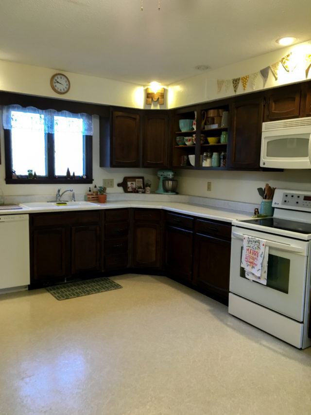 Chalk Paint Kitchen Cabinets 2 Amazing Before Afters And How To The Interiors Addict