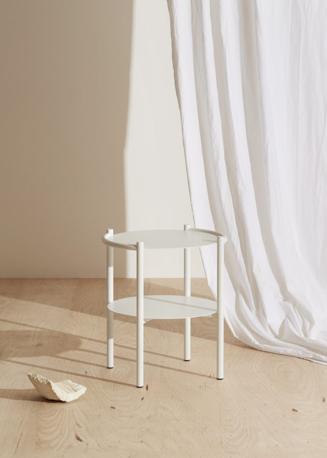 Fomu side table