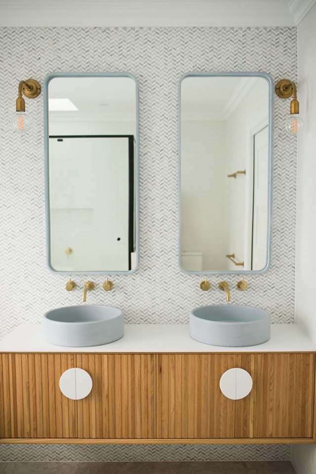 Main bathroom