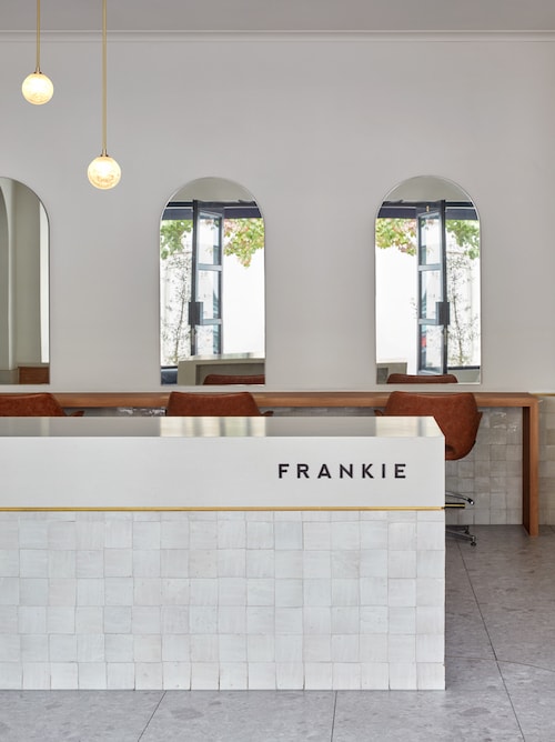 Frankie salon