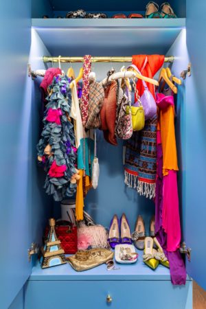 Step inside Carrie Bradshaw's New York City brownstone apartment - The