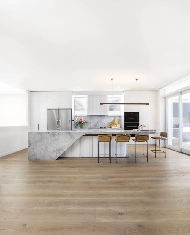 TV presenter Allison Langdon's stunning new kitchen - The Interiors Addict