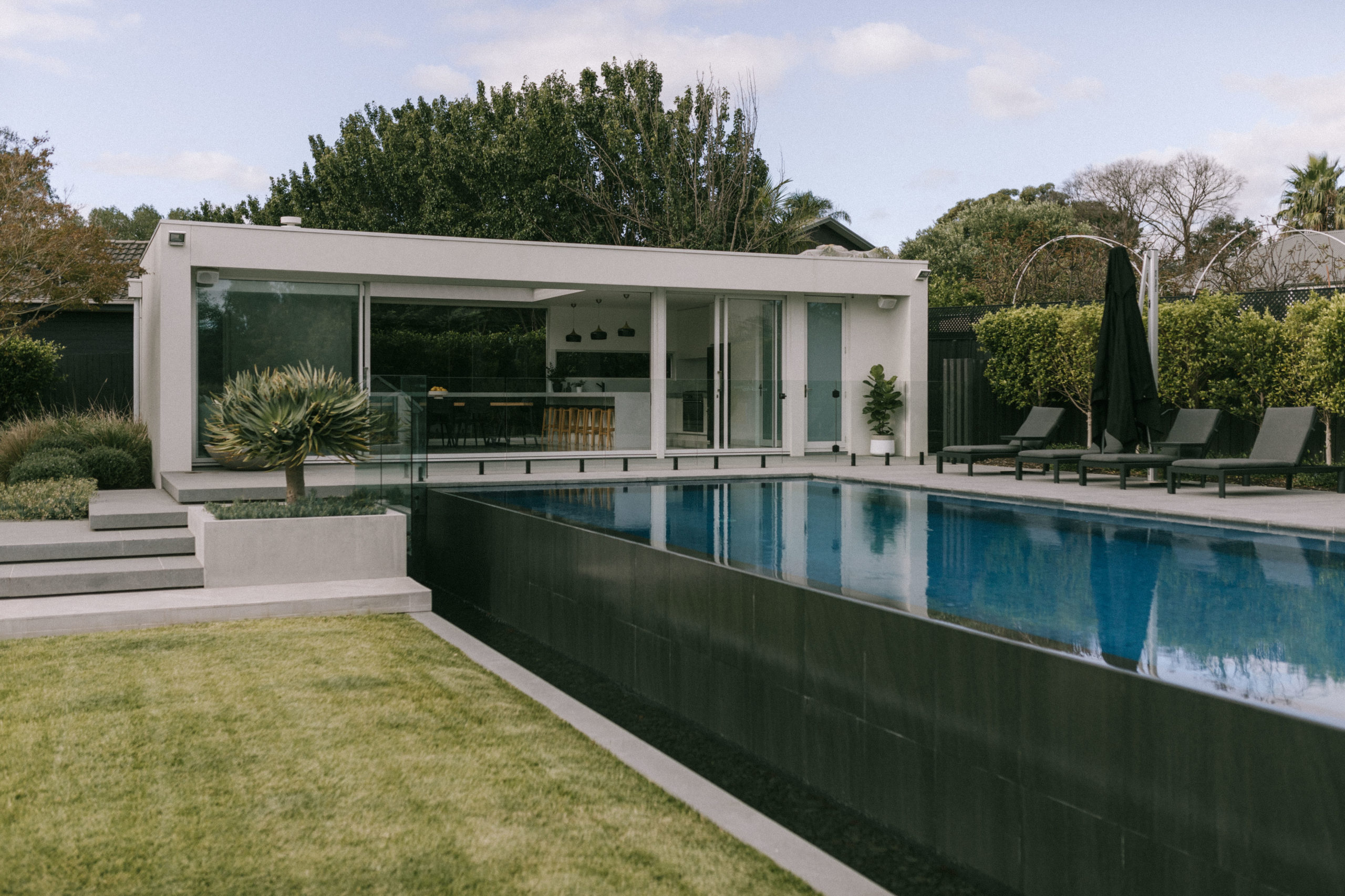 The most fabulous pool house we have ever seen! - The Interiors Addict