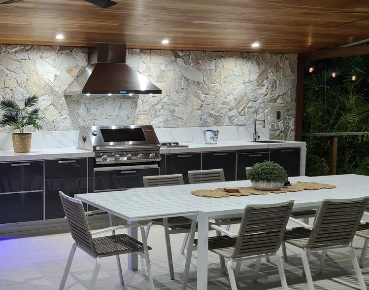 Outdoor kitchens The latest home improvement craze The Interiors Addict