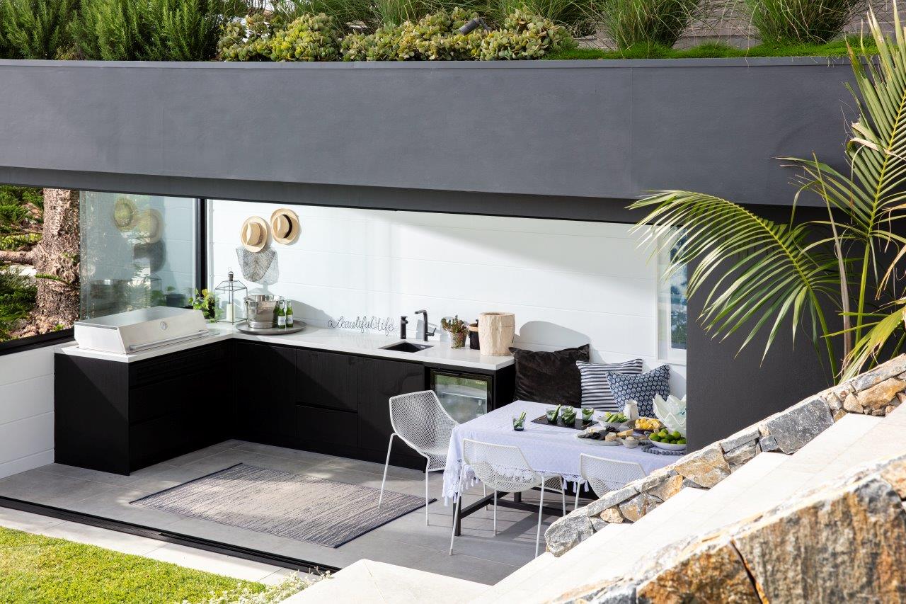 2023 outdoor trends: Mediterranean is the new Hamptons - The Interiors ...