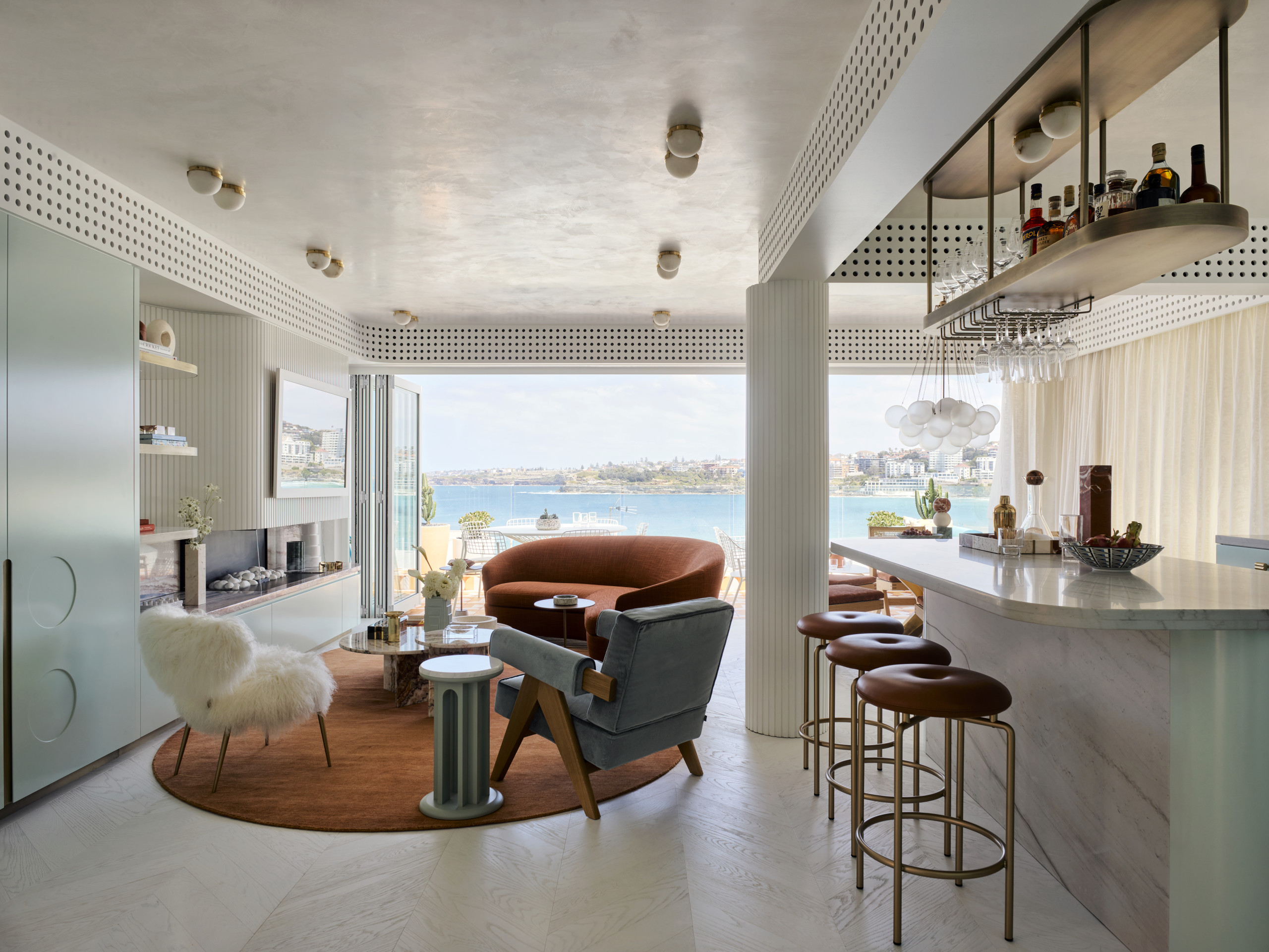 https://files.theinteriorsaddict.com/uploads/2023/04/Greg-Natale-North-Bondi-09-scaled.jpg