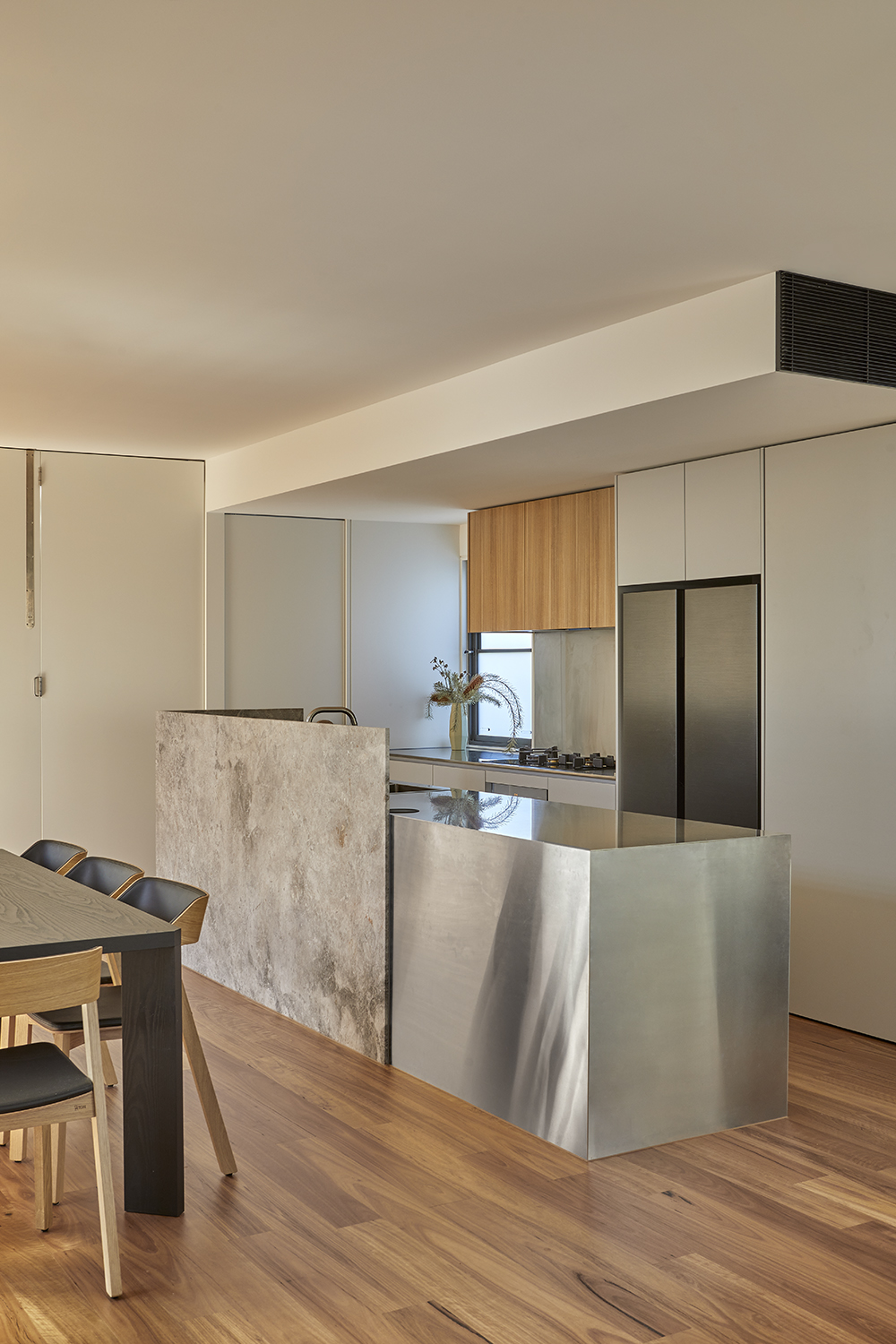 Architect's new family home brilliantly separates work and play - The ...